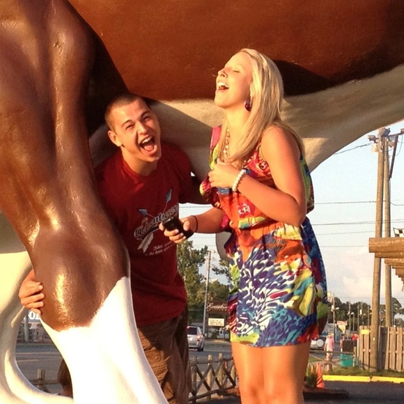 Meet your Posher, Joy - Picture 2 of 6